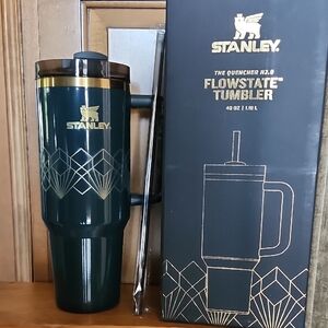 Stanley Dark Green Flowstate Tumbler with Gold Accents